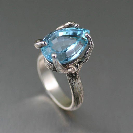 Your Guide to the Blue Topaz Gemstone