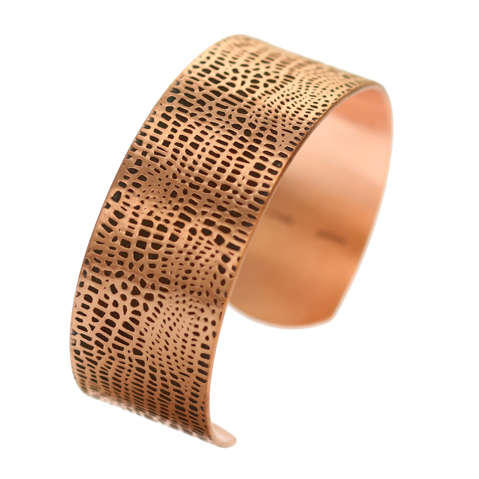 A Men's Alligator Embossed 1 Inch Wide Solid Copper Cuff on a White Background