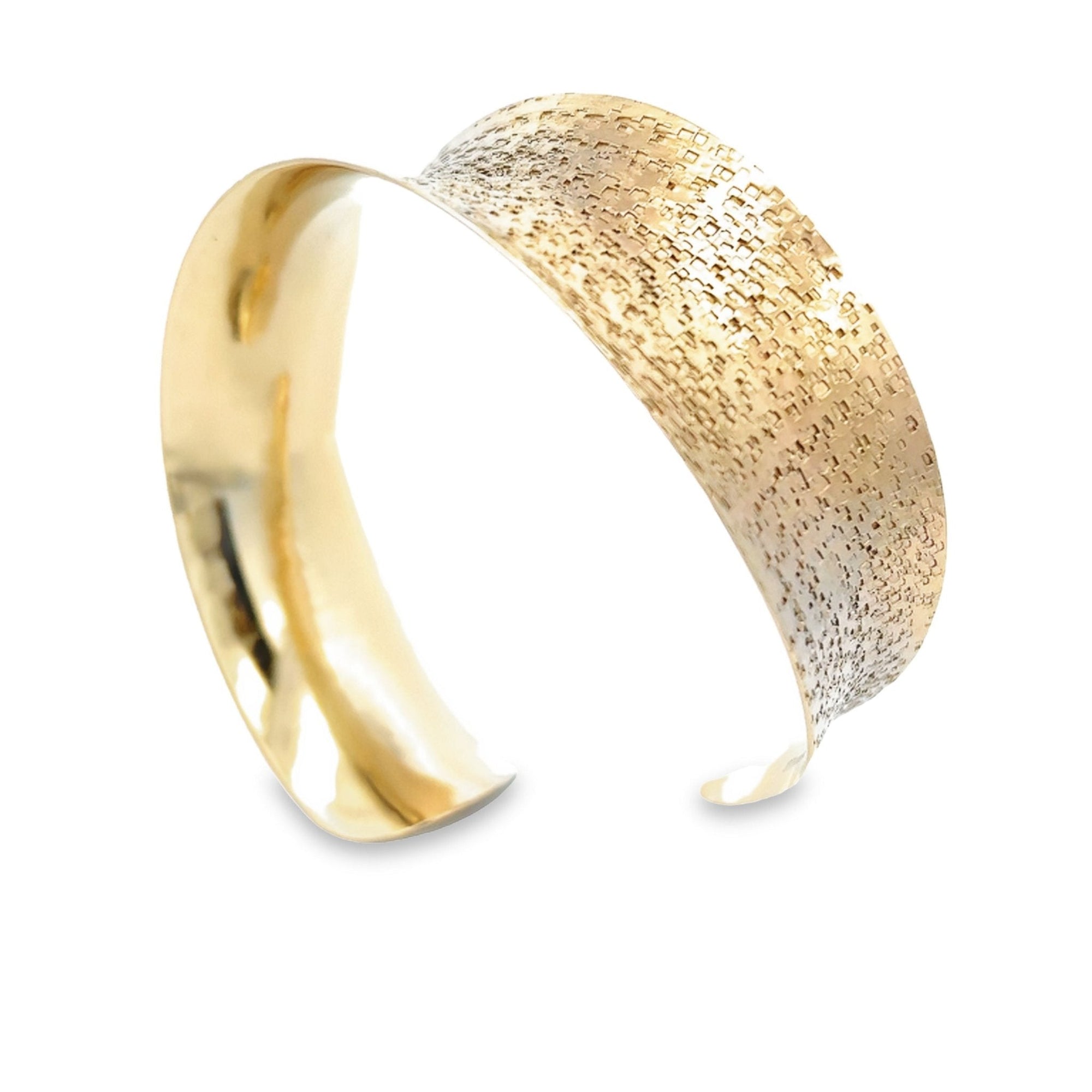 14K Gold Texturized Anticlastic Bangle Bracelet Right View