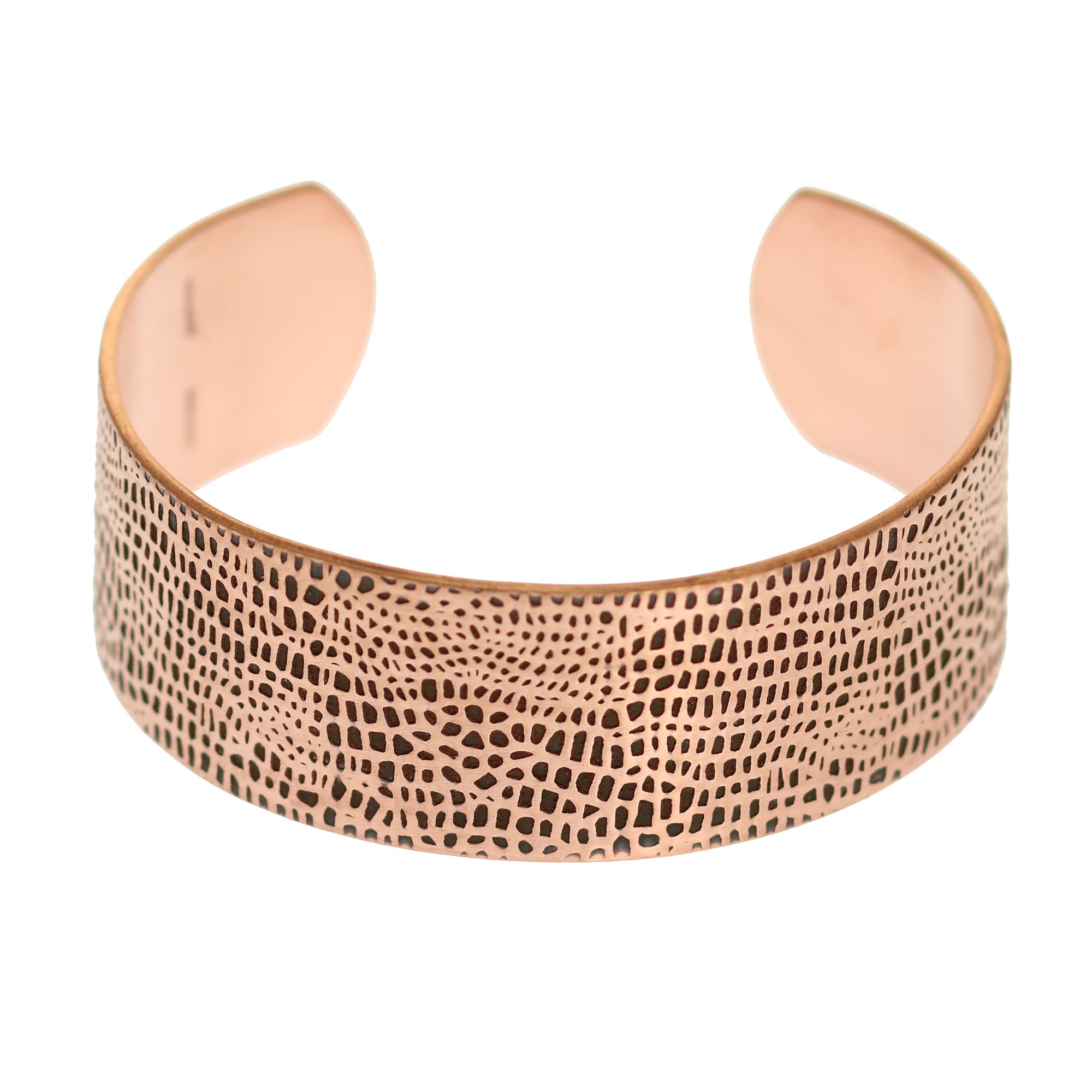Men's Alligator Embossed 1 Inch Wide Solid Copper Cuff  Laying Flat