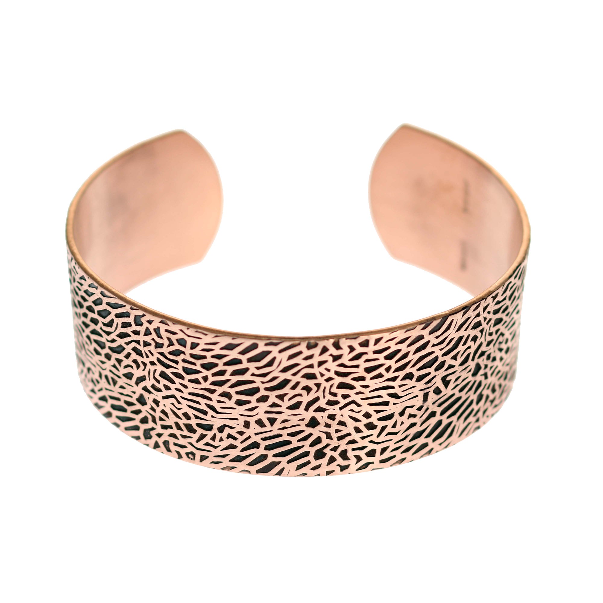 Detailed View of Solid Copper Embossed Sea Fan Men's Cuff 