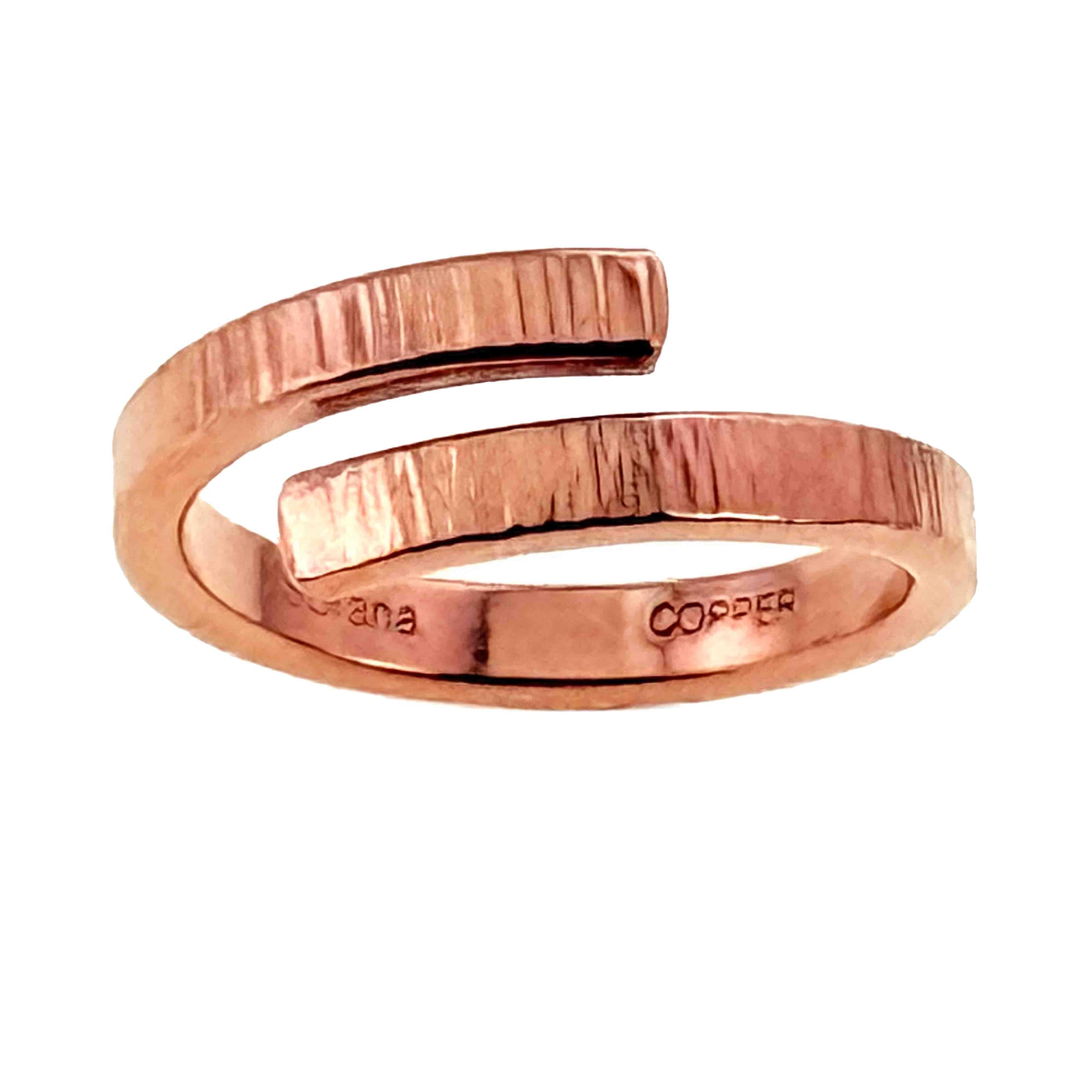 4mm Chased Copper Bypass Ring with 'Copper' engraving on a white background