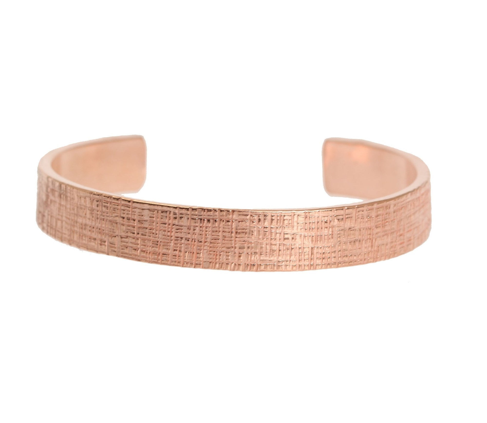 Detail View of 10mm Wide Men's Linen Copper Cuff Bracelet