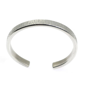 5 of 7: Thin Linen Aluminum Cuff Bracelet Opening